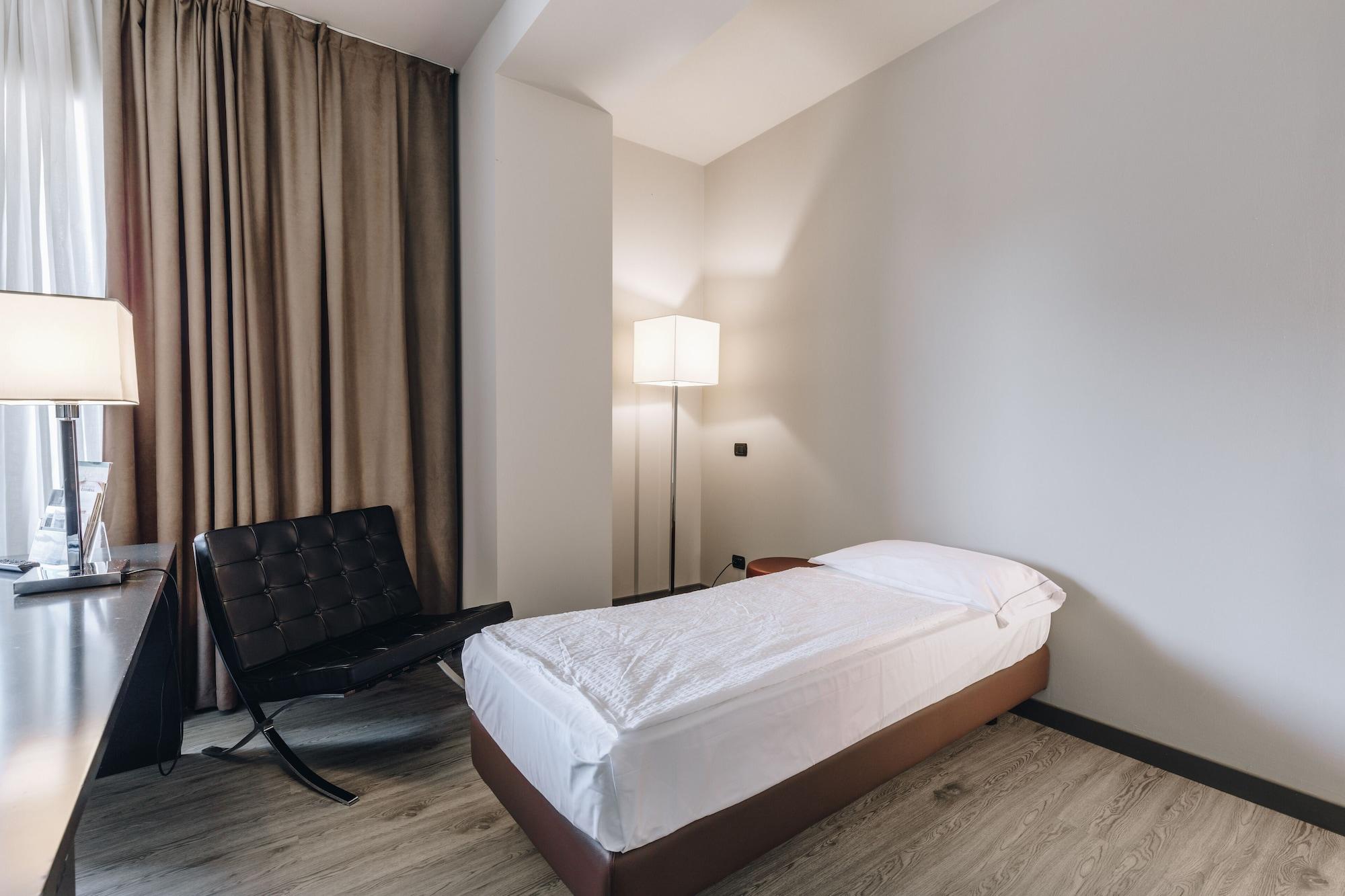 Hotel Continental Cremona Dış mekan fotoğraf