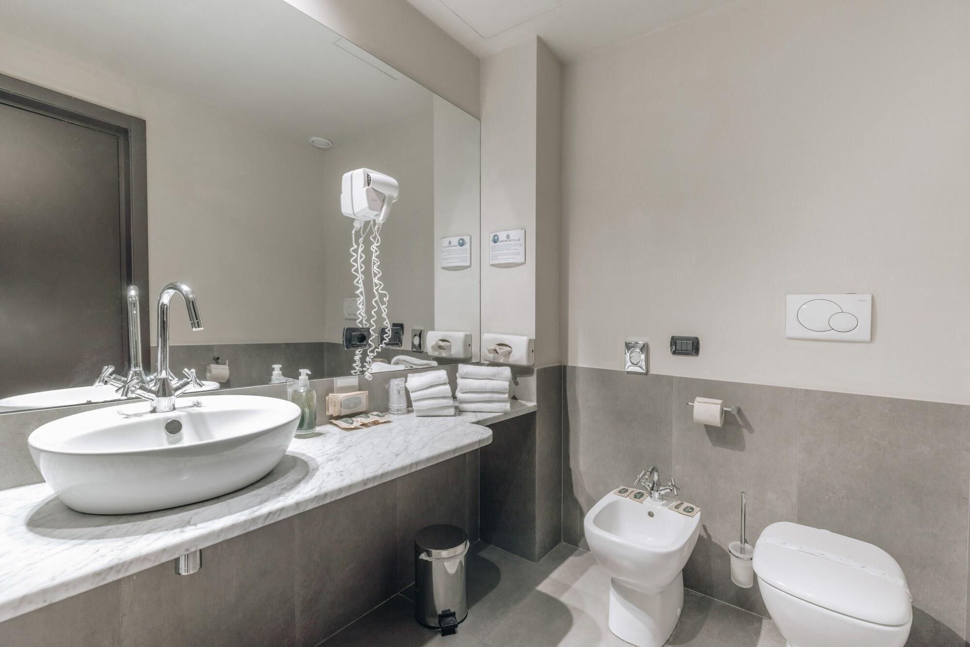 Hotel Continental Cremona Dış mekan fotoğraf