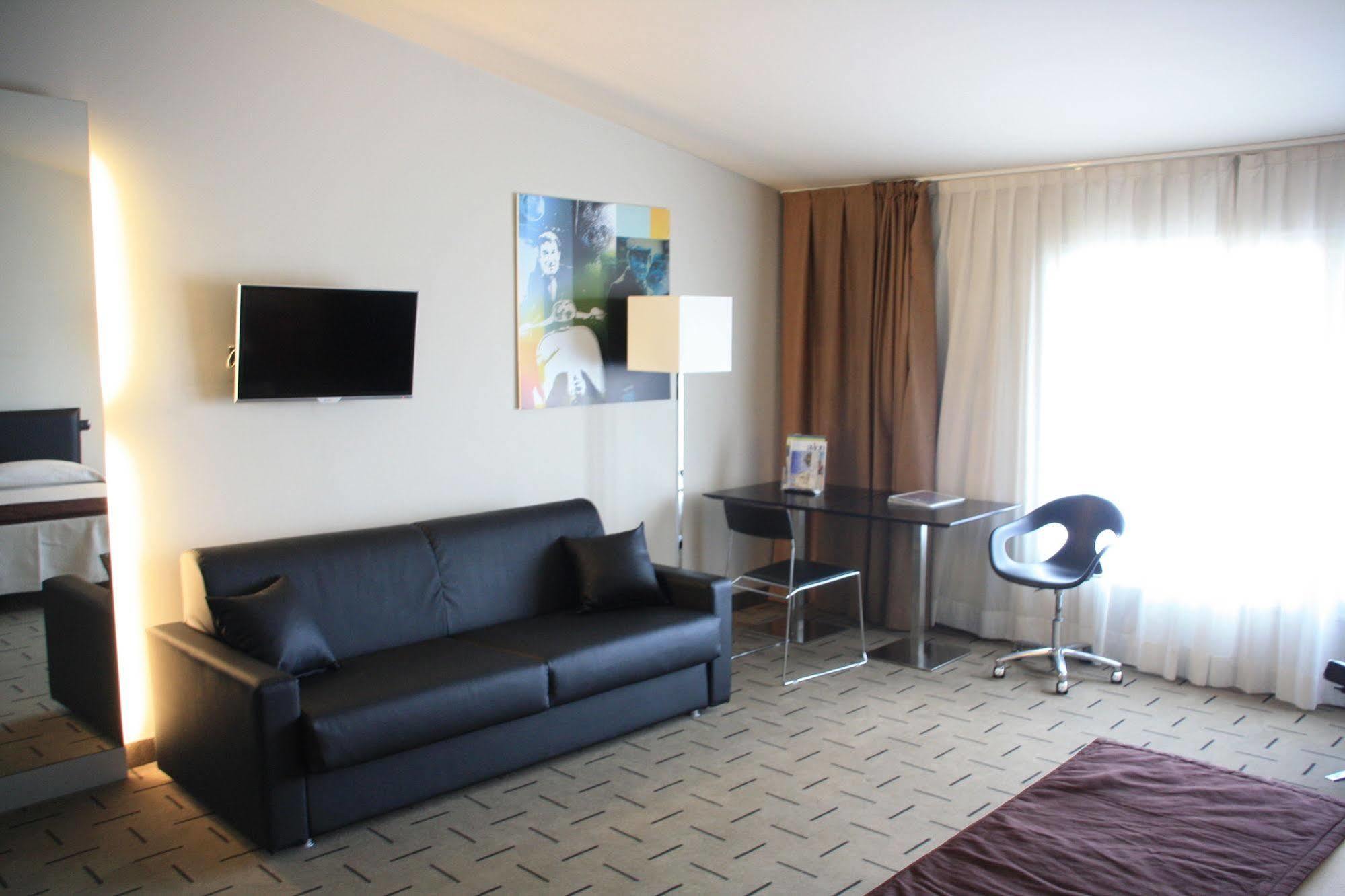 Hotel Continental Cremona Dış mekan fotoğraf